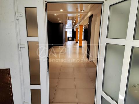 комерційна за адресою Степана Бандери просп. (Московський), 8