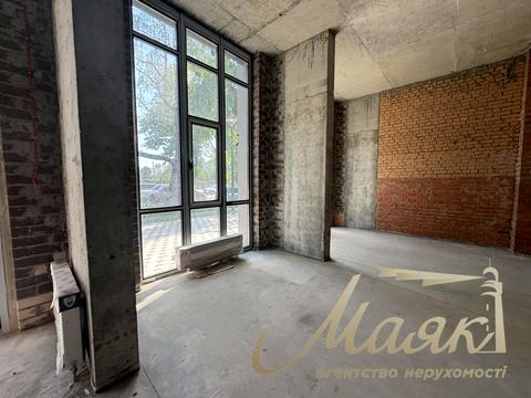 комерційна за адресою Любомира Гузара просп. (Космонавта Комарова), 15