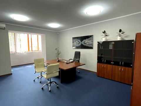 комерційна за адресою Тіниста вул., 15