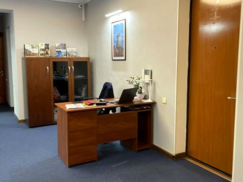 комерційна за адресою Тіниста вул., 15