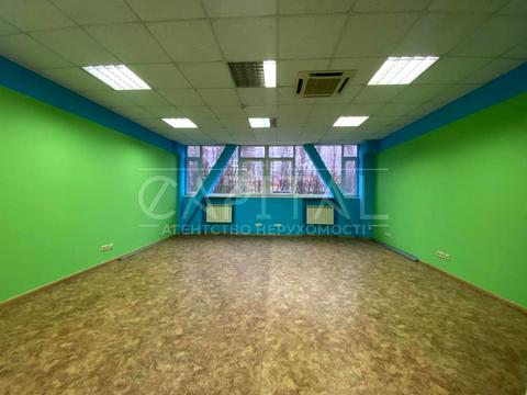 комерційна за адресою Академіка Палладіна просп., 44-А