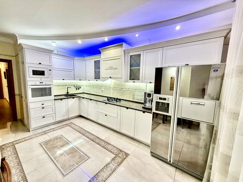 квартира за адресою Раїси Окіпної вул., 4