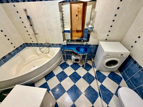 квартира за адресою Раїси Окіпної вул., 4