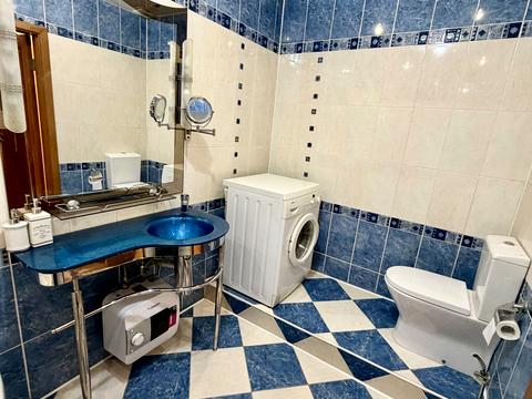 квартира за адресою Раїси Окіпної вул., 4