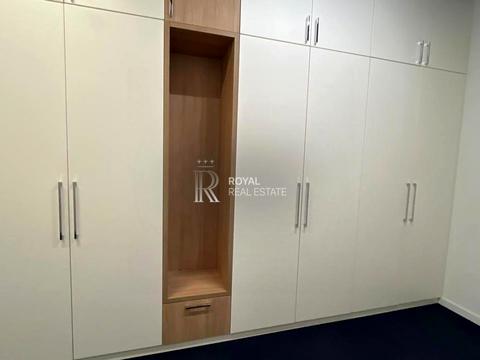 комерційна за адресою Лаврська вул. (Січневого Повстання), 16