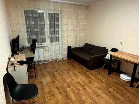 квартира за адресою Ревуцького вул., 54