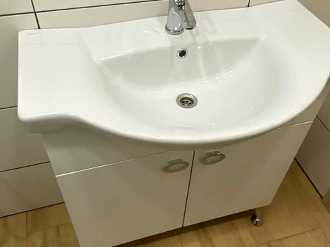 комерційна за адресою Волошкова вул., 1