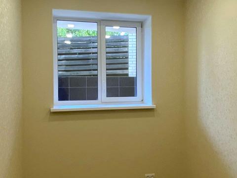 комерційна за адресою Волошкова вул., 1