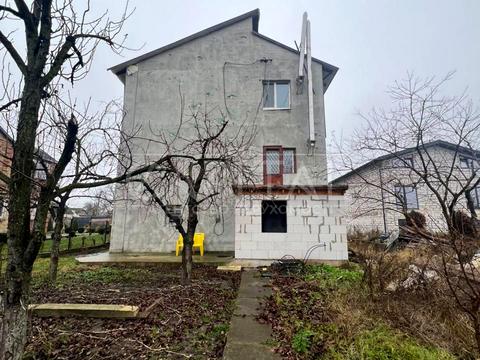 ділянка за адресою с. Петропавлівська борщагівка, Богдана Хмельницького вул., 38