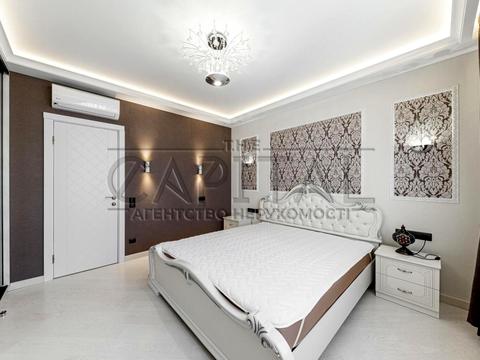 квартира за адресою Академіка Глушкова просп., 9-Д