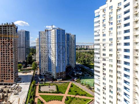 квартира за адресою Академіка Глушкова просп., 9-Д