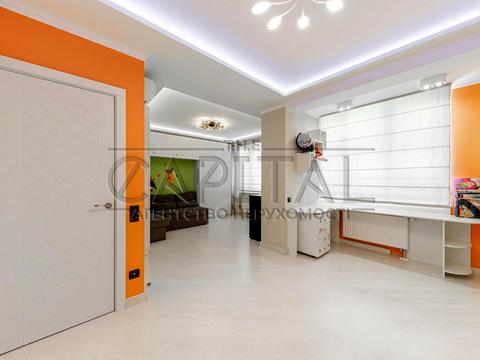 квартира за адресою Академіка Глушкова просп., 9-Д