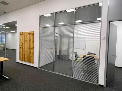 комерційна за адресою Бродівська вул., 14