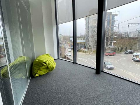 комерційна за адресою Бродівська вул., 14