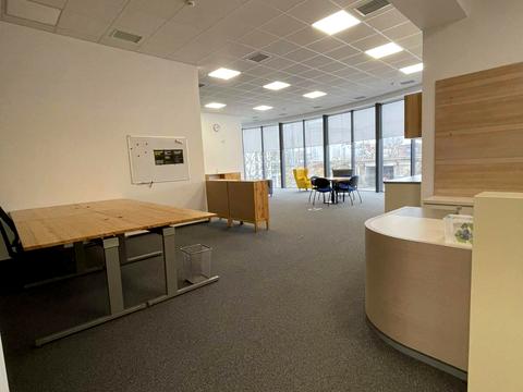 комерційна за адресою Бродівська вул., 14