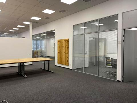 комерційна за адресою Бродівська вул., 14