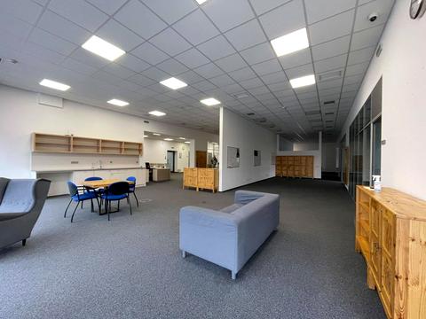 комерційна за адресою Бродівська вул., 14