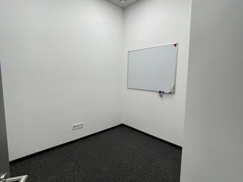 комерційна за адресою Бродівська вул., 14