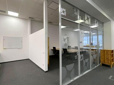 комерційна за адресою Бродівська вул., 14