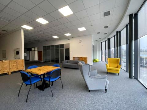 комерційна за адресою Бродівська вул., 14