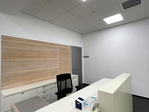 комерційна за адресою Бродівська вул., 14