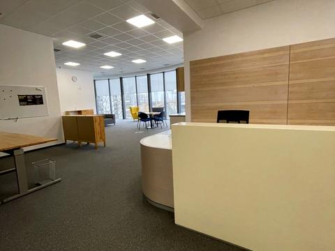 комерційна за адресою Бродівська вул., 14