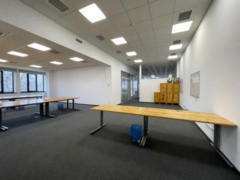 комерційна за адресою Бродівська вул., 14