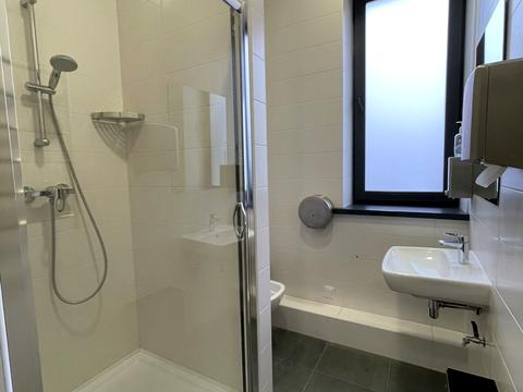 комерційна за адресою Бродівська вул., 14