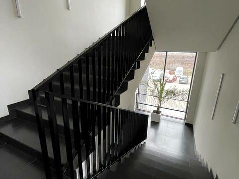 комерційна за адресою Бродівська вул., 14