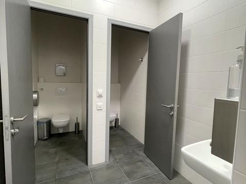 комерційна за адресою Бродівська вул., 14