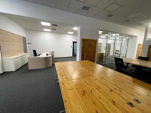 комерційна за адресою Бродівська вул., 14