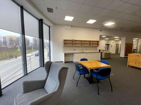 комерційна за адресою Бродівська вул., 14