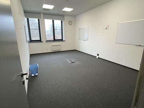 комерційна за адресою Бродівська вул., 14