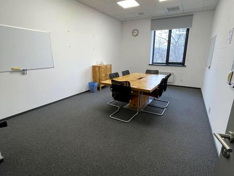 комерційна за адресою Бродівська вул., 14