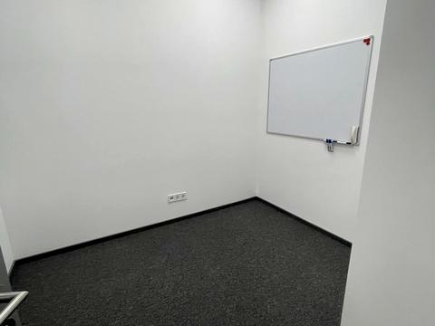 комерційна за адресою Бродівська вул., 14