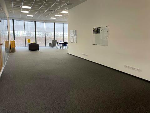 комерційна за адресою Бродівська вул., 14