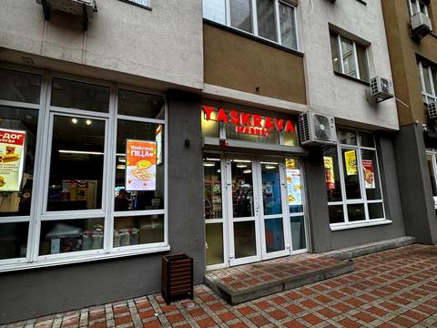 комерційна за адресою Деміївська вул., 13