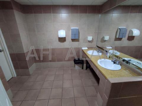 комерційна за адресою Шовковична вул., 42/44