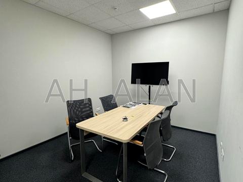 комерційна за адресою Шовковична вул., 42/44