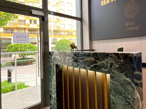 комерційна за адресою Голосіївський просп. (40-річчя Жовтня), 60