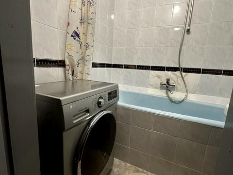 квартира за адресою Володимира Івасюка просп. (Героїв Сталінграду), 14-Б