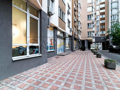 комерційна за адресою Деміївська вул., 13