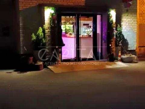 комерційна за адресою Кирилівська вул. (Фрунзе), 34-38