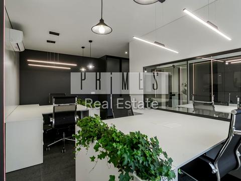 комерційна за адресою Володимирський узвіз, 51/53