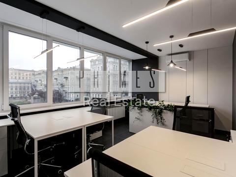 комерційна за адресою Володимирський узвіз, 51/53