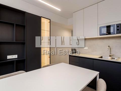 комерційна за адресою Володимирський узвіз, 51/53