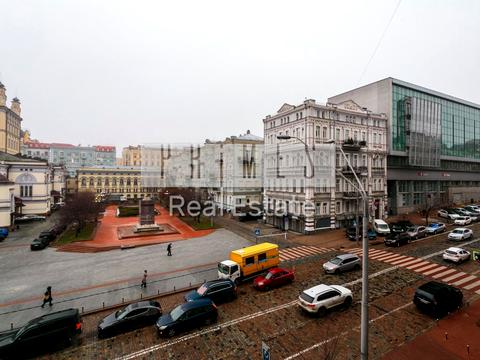комерційна за адресою Володимирський узвіз, 51/53