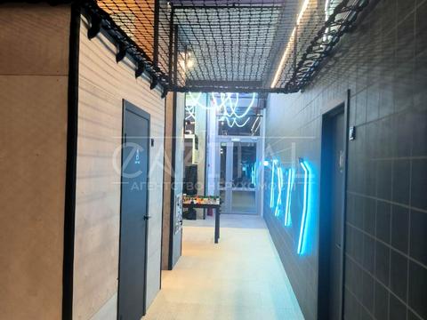 комерційна за адресою Регенераторна вул., 4 к1-3