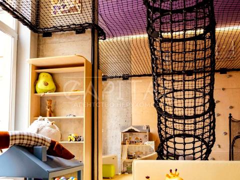 комерційна за адресою Регенераторна вул., 4 к1-3