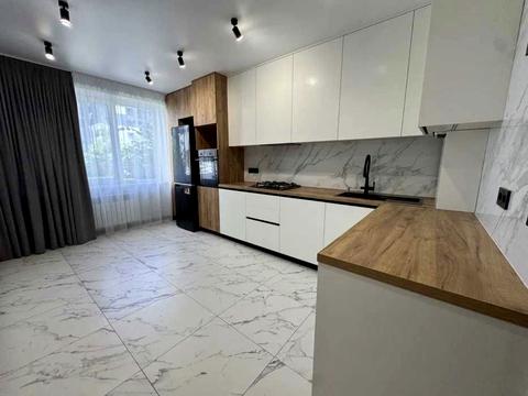 квартира за адресою Вишнева вул., 1